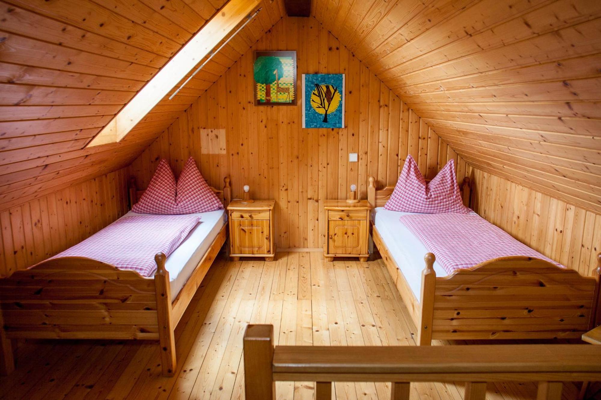 Holzblockhaeuser Fam. Schabus Hermagor-Pressegger See Bagian luar foto